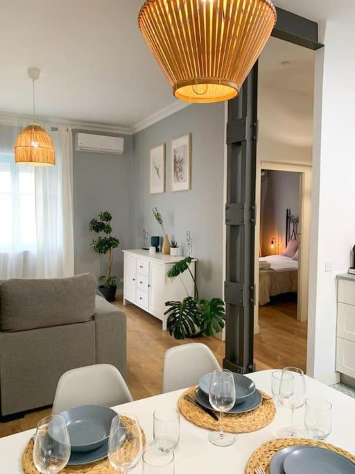 Bright Flat Rosaleda Apartment Malaga Exterior photo