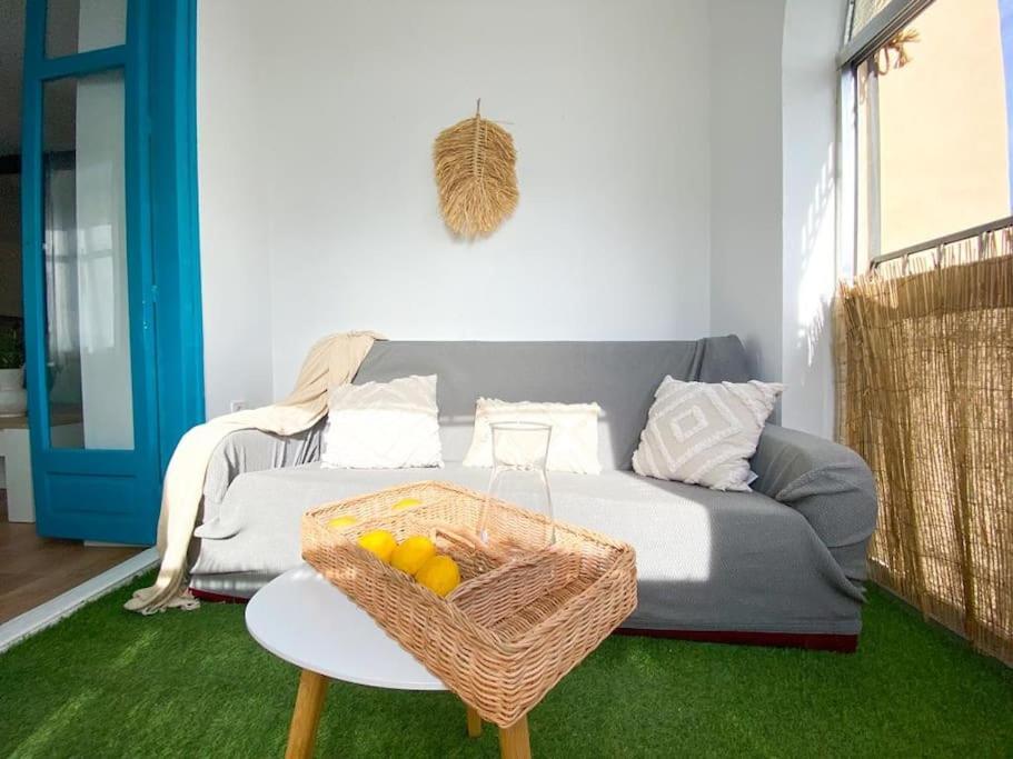 Bright Flat Rosaleda Apartment Malaga Exterior photo