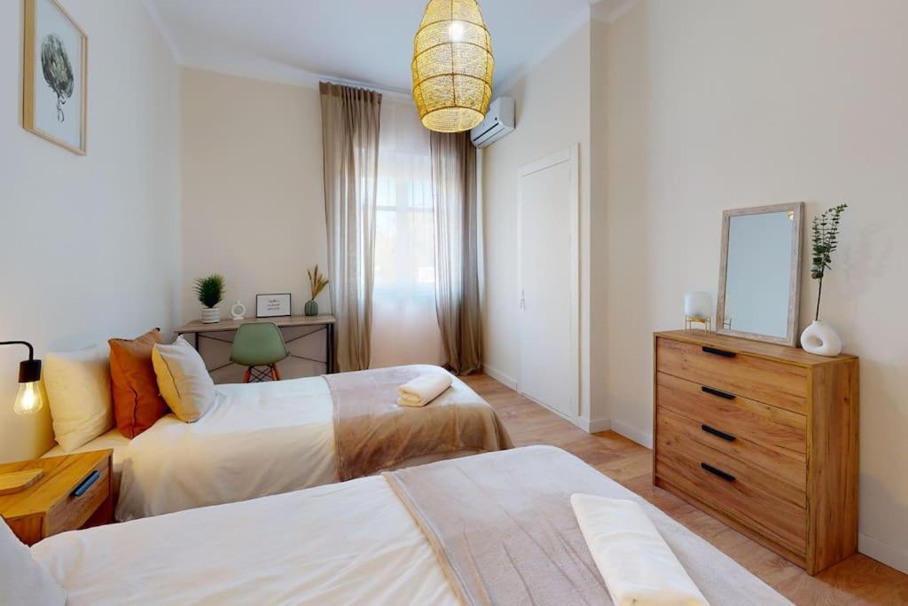 Bright Flat Rosaleda Apartment Malaga Exterior photo